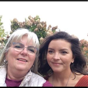 Meet your Posher, Sharon